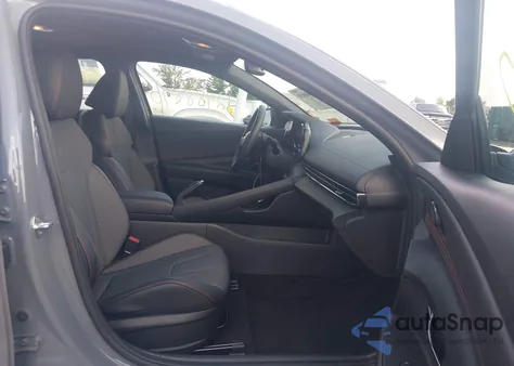 2021 Hyundai Elantra N Line z USA, uszkodzony, nr VIN KMHLR4AF8MU197989